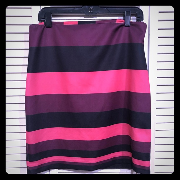 New York & Company Dresses & Skirts - New York and Company Pink and Black Pencil Skirt